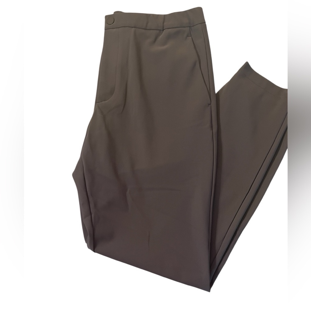 NWOT Theory Terrance Jogger in Precision Ponte - Picture 10 of 13